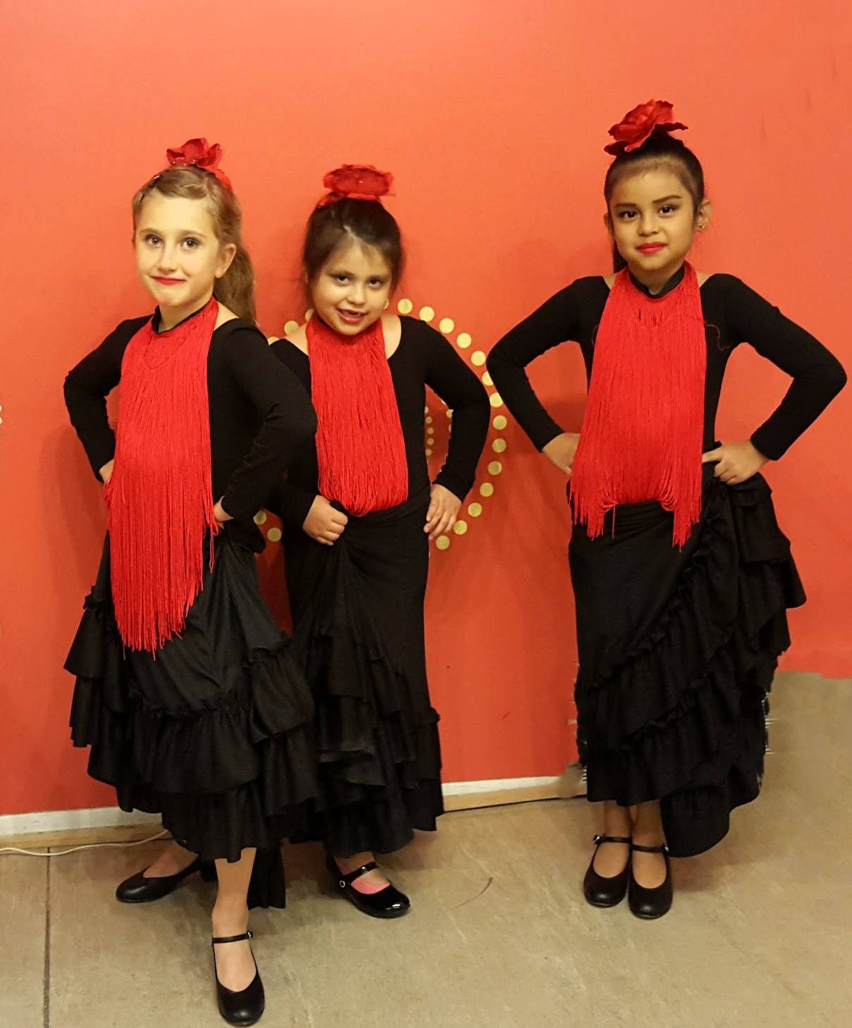 flamencokidsfringeshappyposeedit