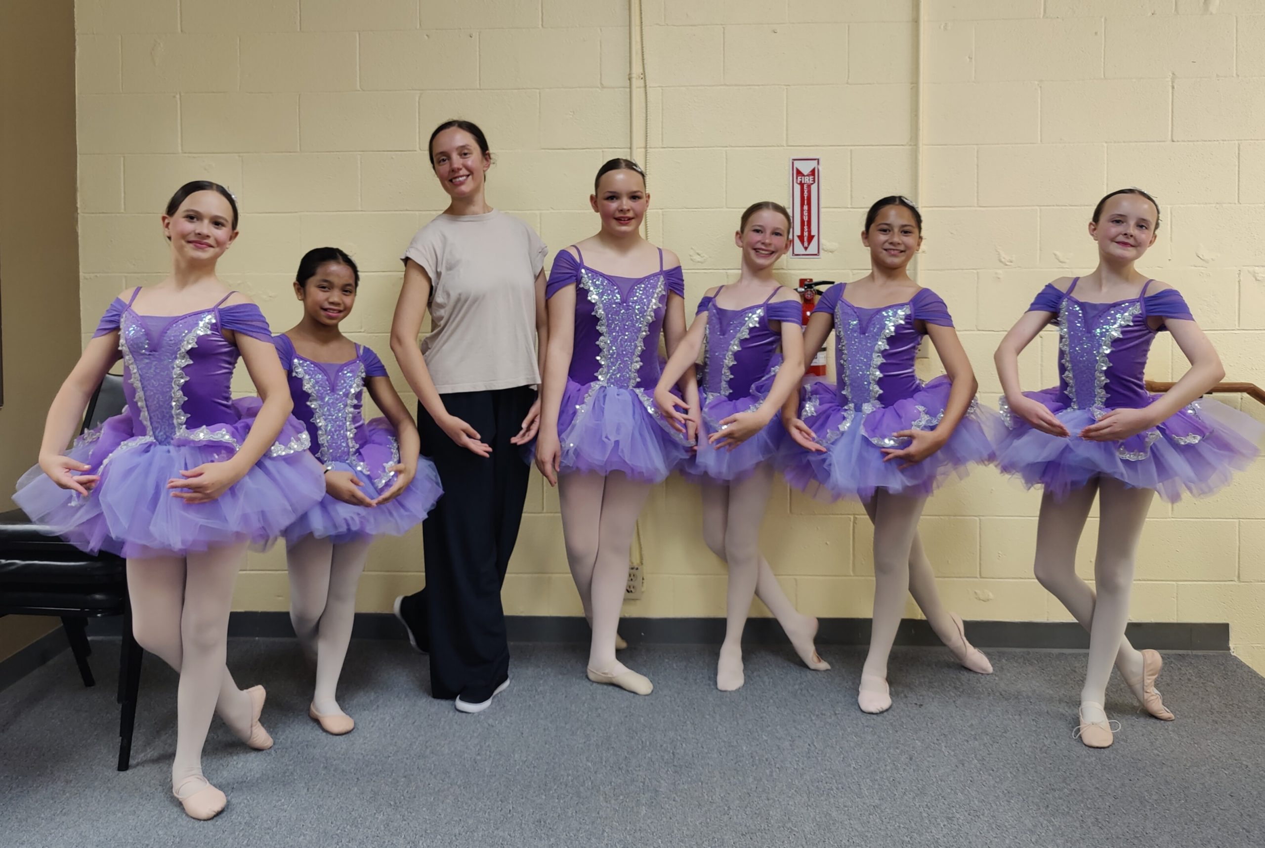 ADI-teacher-feature-dakota-crist-garcia American Dance Institute teacher Dakota Crist-Garcia with young ballet students from one of her many kids ballet classes.